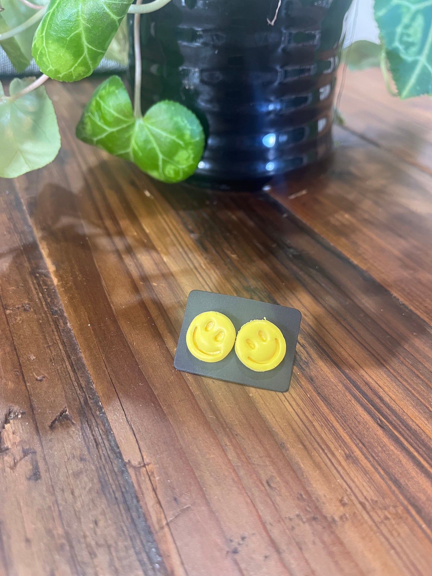 Smiley Face Stud earrings