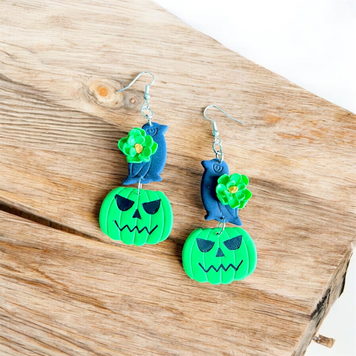 🎃🖤 Green Pumpkin & Raven Polymer Clay Earrings